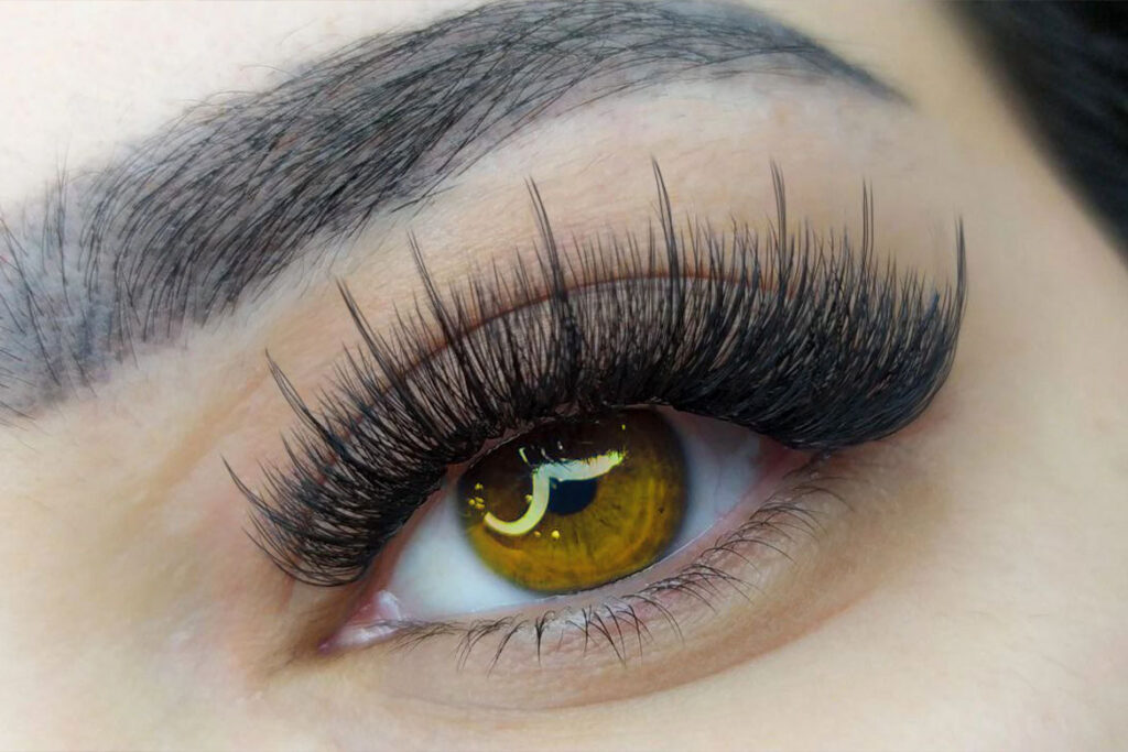 Tips for Eyelash Care Before and After Lift